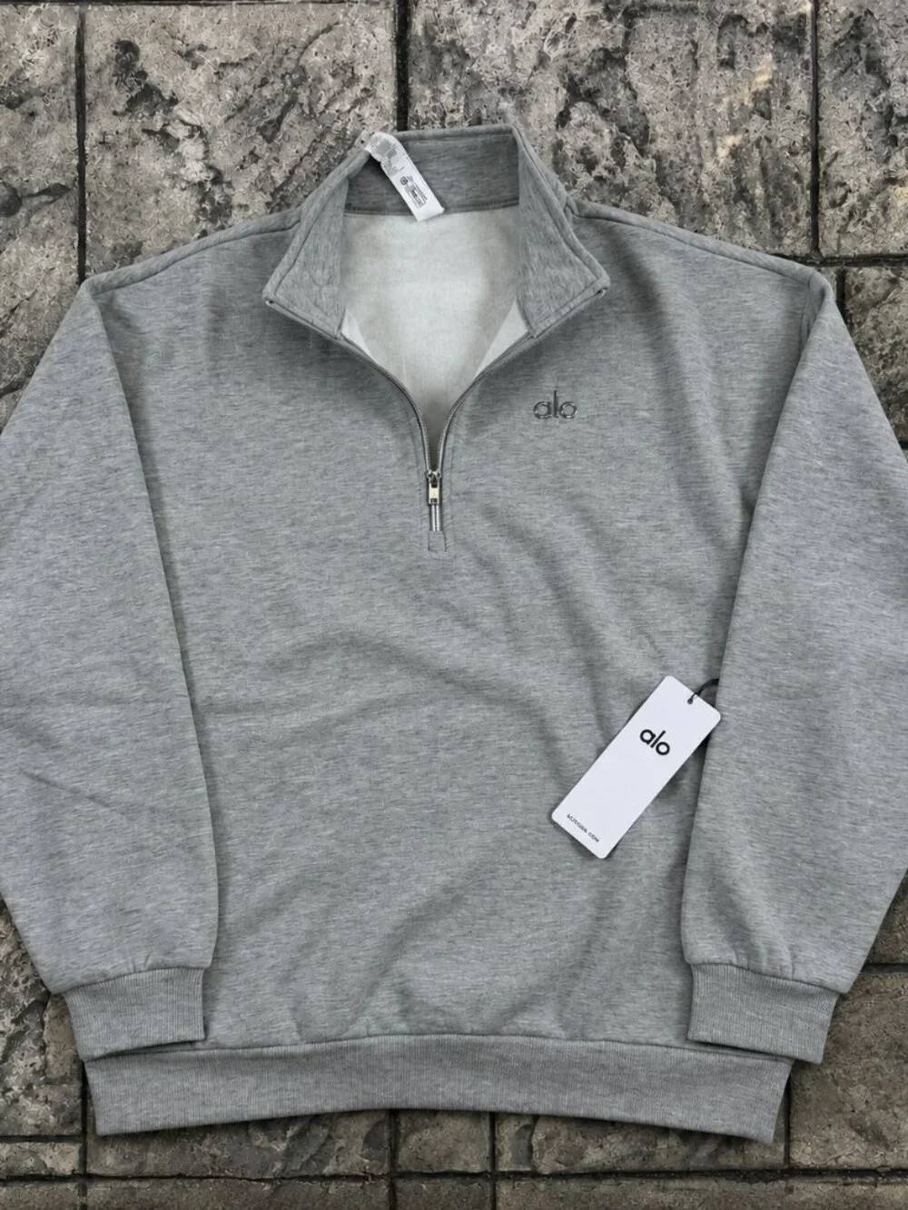 Alo Yoga Accolade 1/4 Zip Pullover Grey